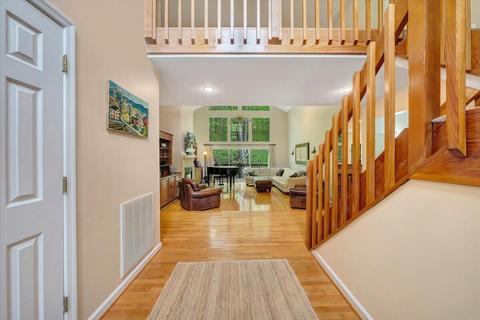 6696 Christopher Dr, Roanoke, VA 24018 photo 3