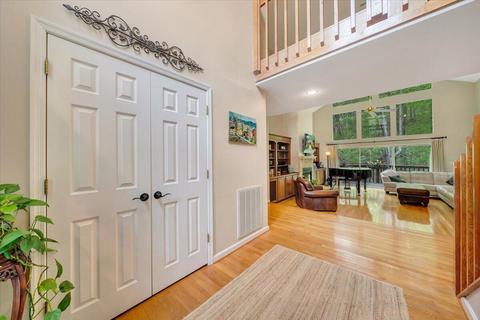 6696 Christopher Dr, Roanoke, VA 24018 photo 4
