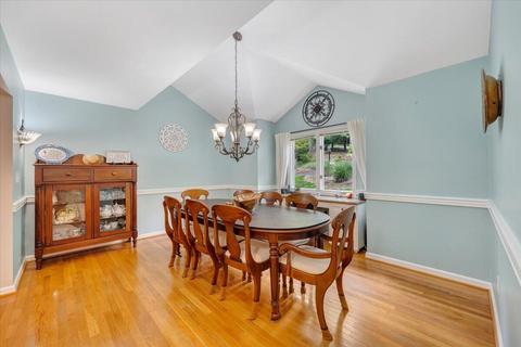 6696 Christopher Dr, Roanoke, VA 24018 photo 8