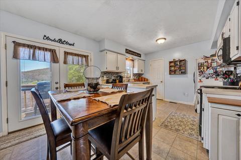 90 Chenault St, Buchanan, VA 24066 photo 9
