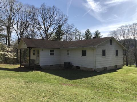 913 Dunbrack Rd, Covington, VA 24426 photo 3