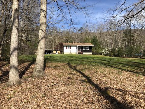 913 Dunbrack Rd, Covington, VA 24426 photo 2
