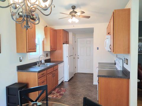 2005 Travis Ln, Pulaski, VA 24301 photo 10