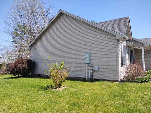 2005 Travis Ln, Pulaski, VA 24301 photo 6