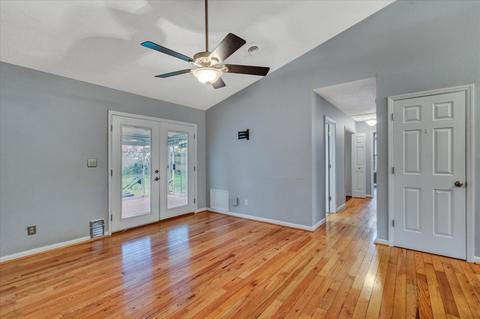 3348 Springtree Dr NE, Roanoke, VA 24012 photo 3