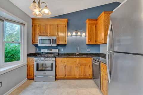 3348 Springtree Dr NE, Roanoke, VA 24012 photo 5