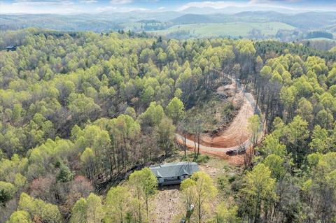 1381 Epperly Mill Rd SW, Floyd, VA 24091 photo 3