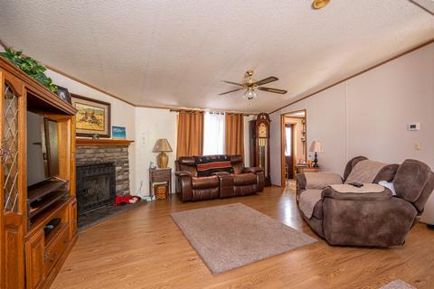 64 Hemlock Ln, Buchanan, VA 24066 photo 7