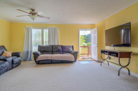 5447 Vaughan Ave, Dublin, VA 24084 photo 4