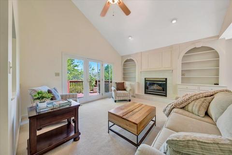 5586 Highfields Rd, Roanoke, VA 24018 photo 2