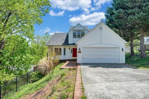 5586 Highfields Rd, Roanoke, VA 24018 photo 1