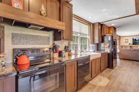 207 Oakridge Dr, Thaxton, VA 24174 photo 13