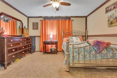 207 Oakridge Dr, Thaxton, VA 24174 photo 8