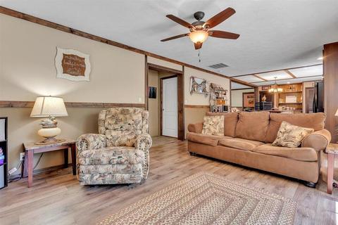 207 Oakridge Dr, Thaxton, VA 24174 photo 17