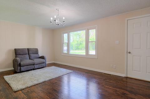 5216 Colonial Dr, Dublin, VA 24084 photo 4