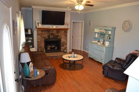 3964 Circle Creek Rd, Penhook, VA 24137 photo 3