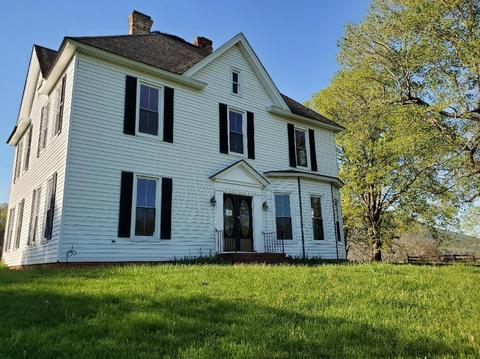 17749 Main St, Buchanan, VA 24066 photo 2