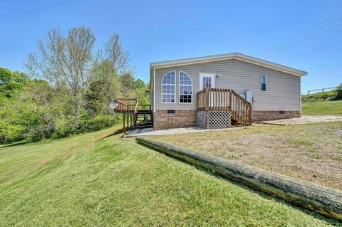 14058 Franklin St, Ferrum, VA 24088 photo 2