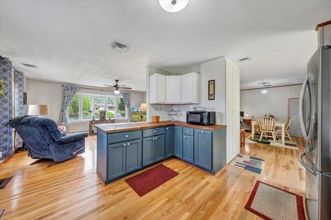 3744 Carson Rd NE, Roanoke, VA 24012 photo 6