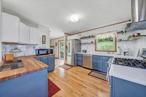3744 Carson Rd NE, Roanoke, VA 24012 photo 5