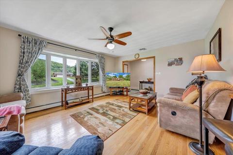 3744 Carson Rd NE, Roanoke, VA 24012 photo 3