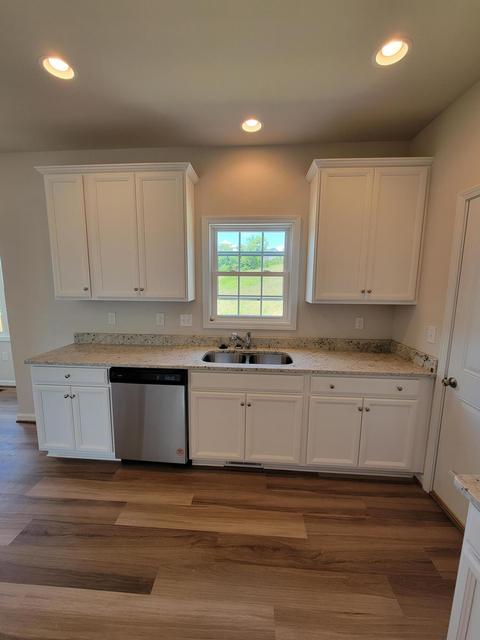 79 Upland Dr, Salem, VA 24153 photo 4