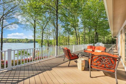 514 Anchor Dr, Moneta, VA 24121 photo 13