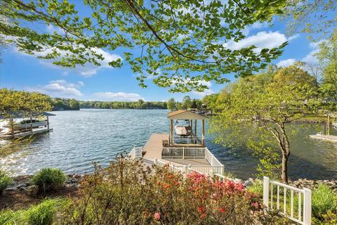 514 Anchor Dr, Moneta, VA 24121 photo 5
