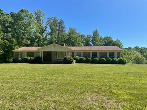 1282 Morehead Ave, Ridgeway, VA 24148 photo 1