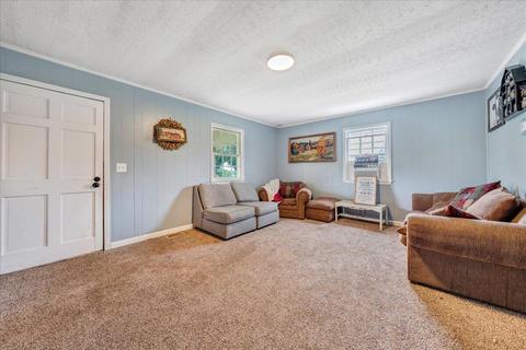 1500 Mountain Valley Rd, Axton, VA 24054 photo 2