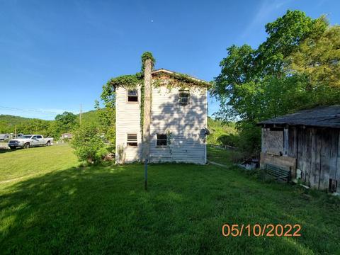 85 Main St, Eagle Rock, VA 24085 photo 4