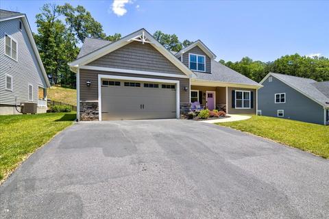 4277 Daugherty Rd, Salem, VA 24153 photo 2