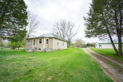 3956 Timber Rdg, Buchanan, VA 24066 photo 1