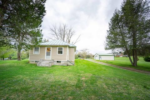 3956 Timber Rdg, Buchanan, VA 24066 photo 2