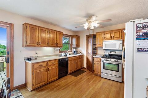 2869 Ayers Rd, Moneta, VA 24121 photo 10
