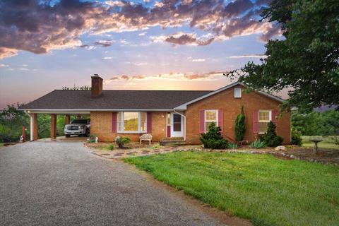 2869 Ayers Rd, Moneta, VA 24121 photo 2