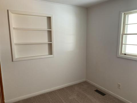 1941 S Byrd Ave, Covington, VA 24426 photo 7