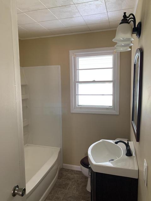 1941 S Byrd Ave, Covington, VA 24426 photo 4