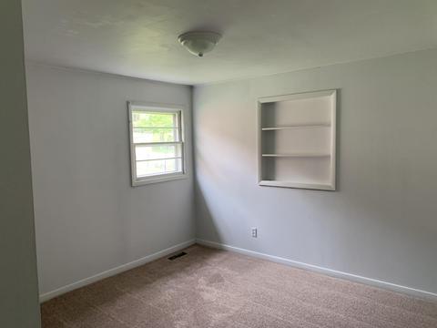 1941 S Byrd Ave, Covington, VA 24426 photo 6