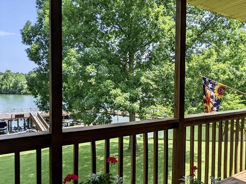 285 Waterside Dr, Moneta, VA 24121 photo 16