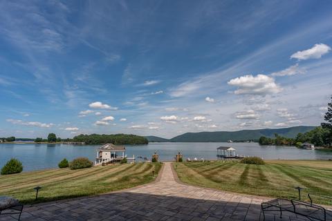 501 Tranquility Rd, Moneta, VA 24121 photo 2