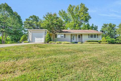 2807 Mcvitty Rd SW, Roanoke, VA 24018 photo 1
