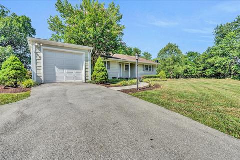 2807 Mcvitty Rd SW, Roanoke, VA 24018 photo 2