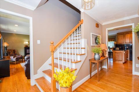 97 Doe Dr, Roanoke, VA 24012 photo 2