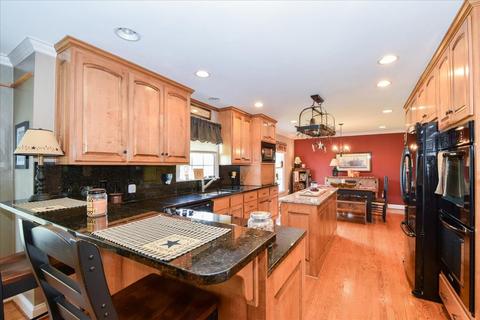 97 Doe Dr, Roanoke, VA 24012 photo 4