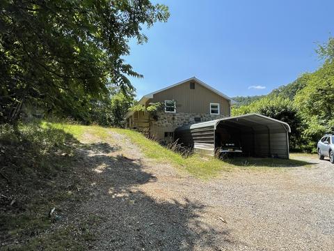 5658 Berry Patch Ln, Elliston, VA 24087 photo 5