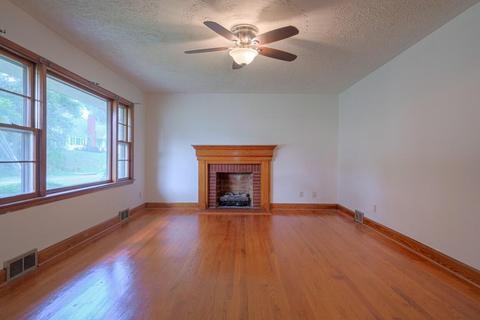 1304 Newbern Rd, Pulaski, VA 24301 photo 8