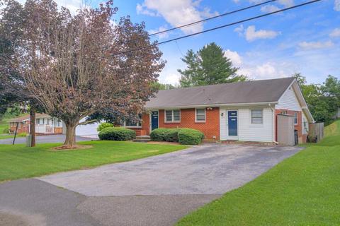 1304 Newbern Rd, Pulaski, VA 24301 photo 1