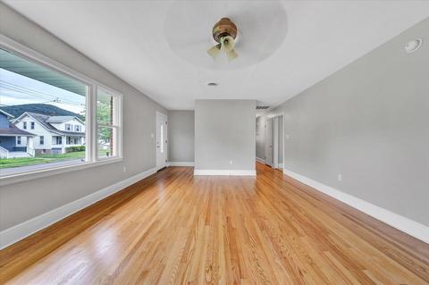1122 Morehead Ave SE, Roanoke, VA 24013 photo 3