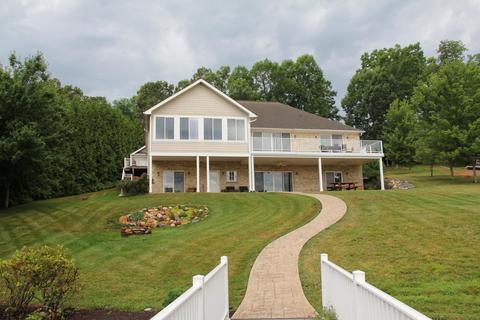 4 Calypso Rd, Moneta, VA 24121